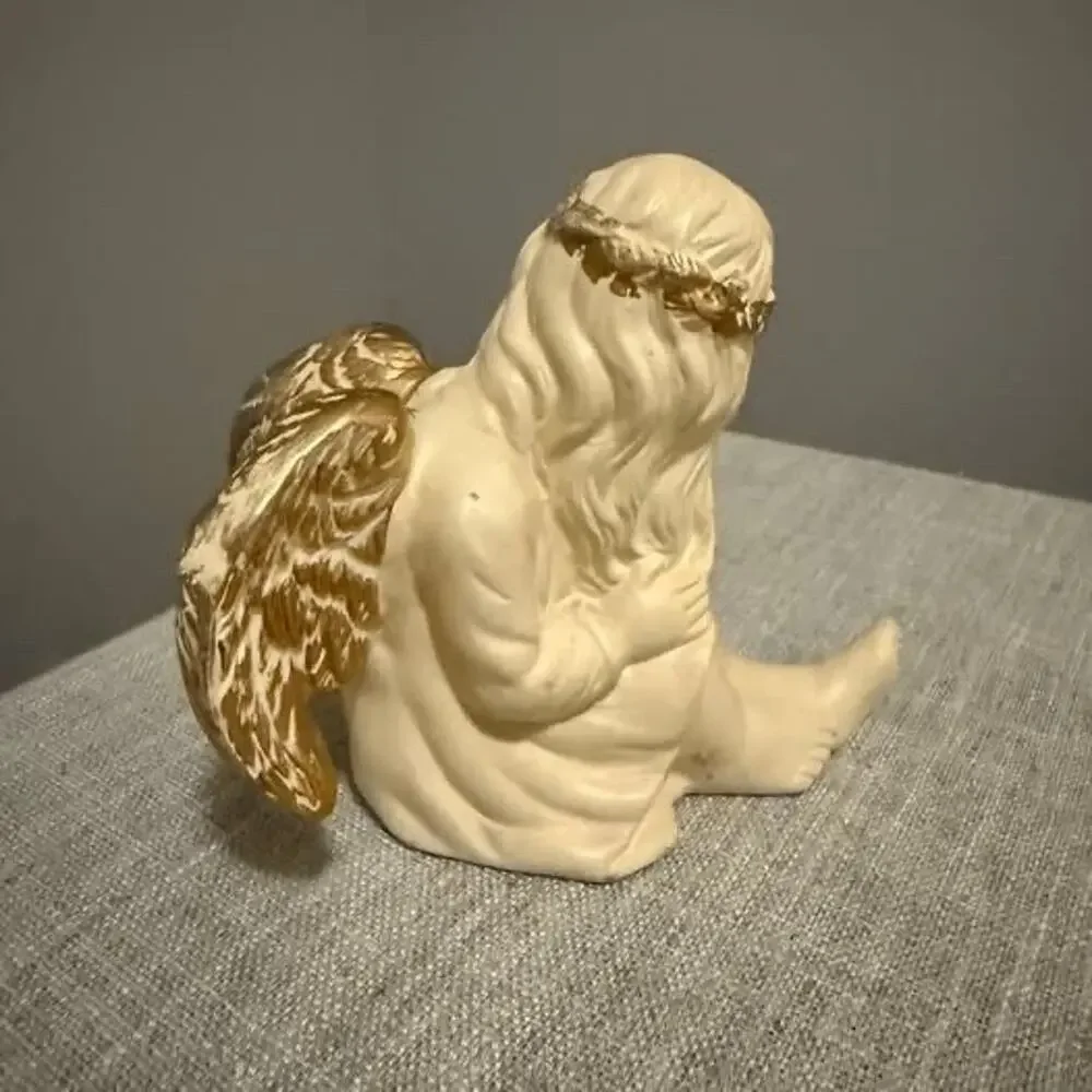 👼 Vintage Angel Figurine Gold Wings Made in Taiwan 5” Tall Religious Decor